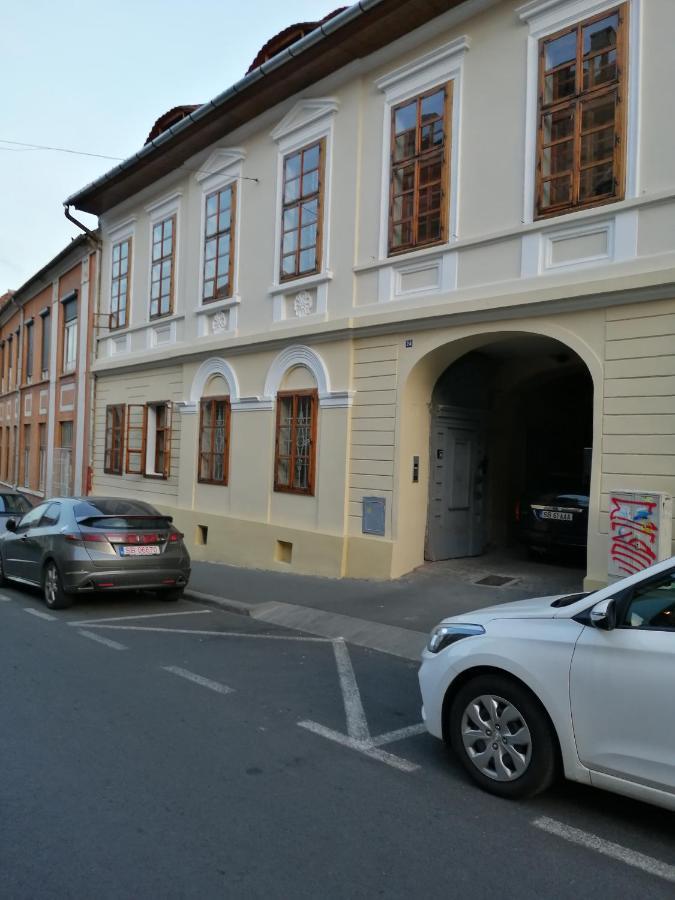 Christa Central 1 Сибиу Экстерьер фото